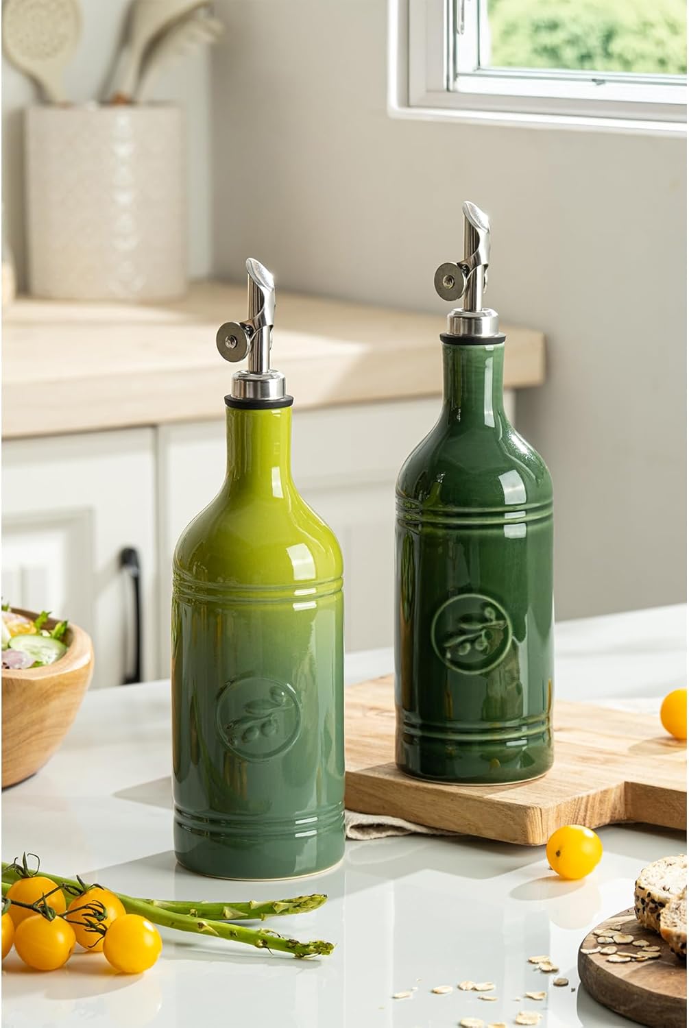Olive Oil Dispenser Bottle with Spout, 18 oz Ceramic Oil Dispensers for Kitchen, Opaque Cruet, EVOO & Vinegar Bottle with Automatic Stainless Steel Pourer, Pack of 1, Gradient Green